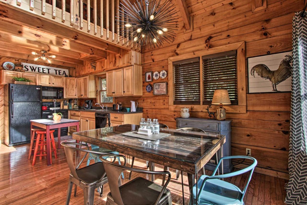 Pigeon Forge Scenic Solitude With Private Hot Tub! Екстериор снимка