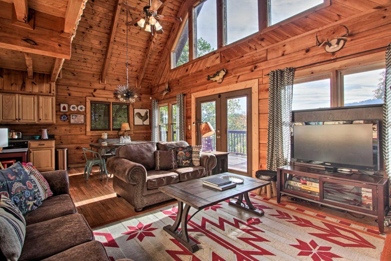 Pigeon Forge Scenic Solitude With Private Hot Tub! Екстериор снимка