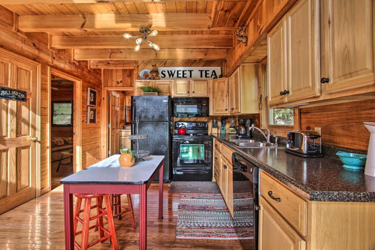 Pigeon Forge Scenic Solitude With Private Hot Tub! Екстериор снимка